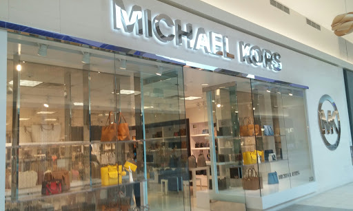 Fashion Accessories Store «Michael Kors», reviews and photos, 5220 Fashion Outlets Way #2120, Rosemont, IL 60018, USA