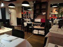 Atmosphère du Restaurant italien Piccolo Mondo à Neuilly-sur-Seine - n°7