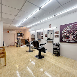 ตัดผมชาย ร้านเก้าอี้ตัดผมชายสไตล์บาร์เบอร์ Barber shop