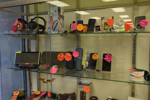 Pawn Shop «Money & More», reviews and photos, 1025 S Riverside Dr, Iowa City, IA 52246, USA