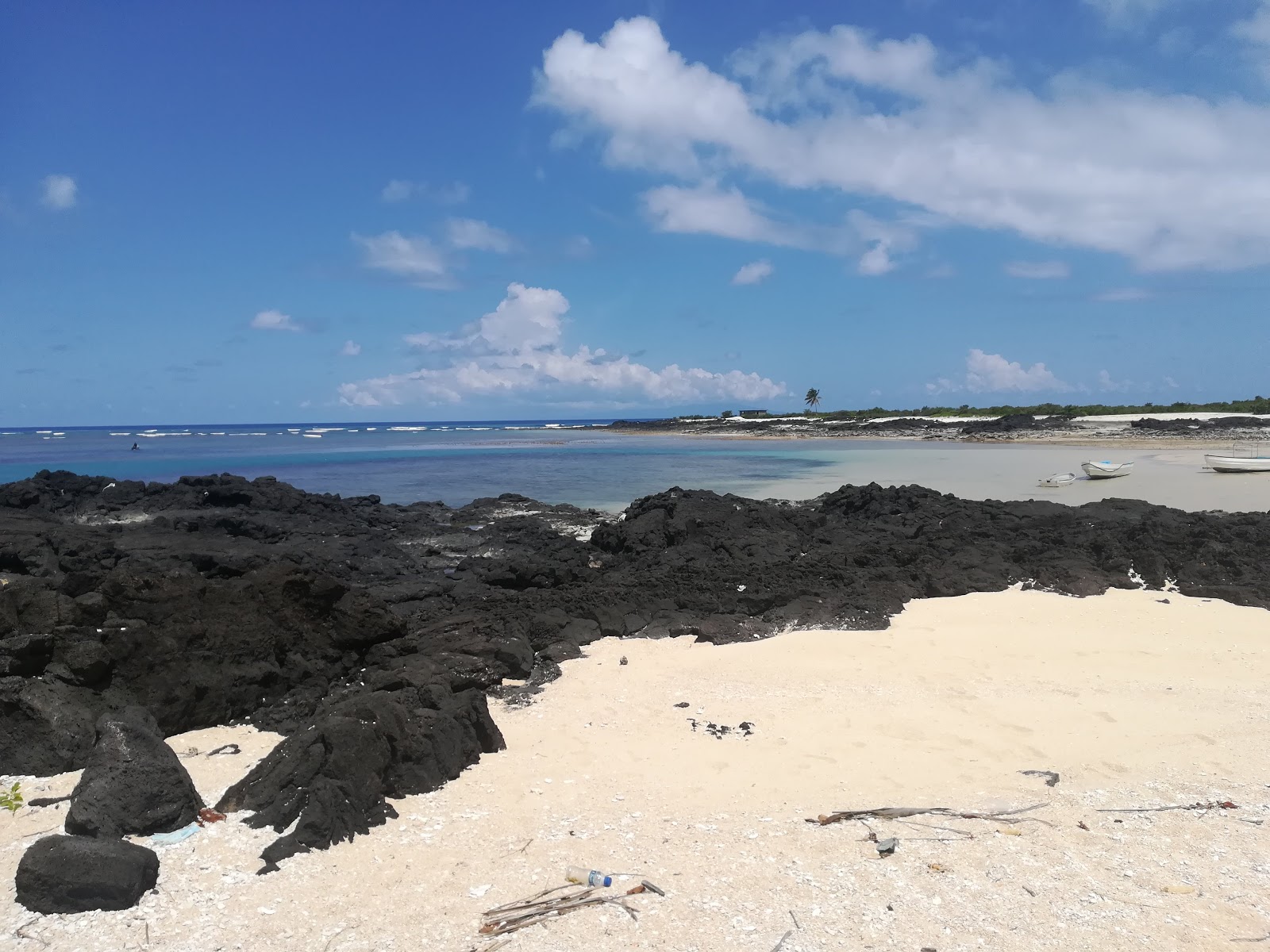 Photo de Plage De Chindini zone des équipements