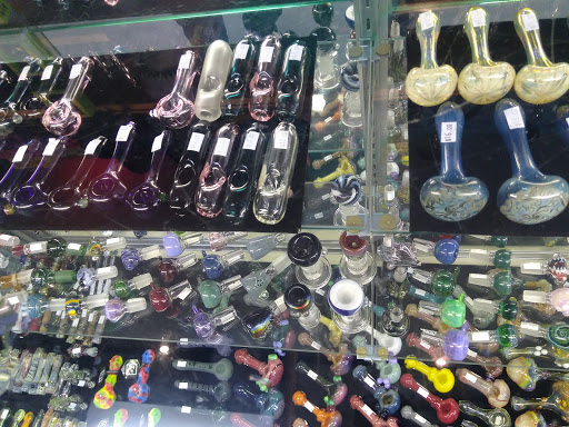 Tobacco Shop «Moon Smoke Shop», reviews and photos, 120 W Grant Rd, Tucson, AZ 85705, USA