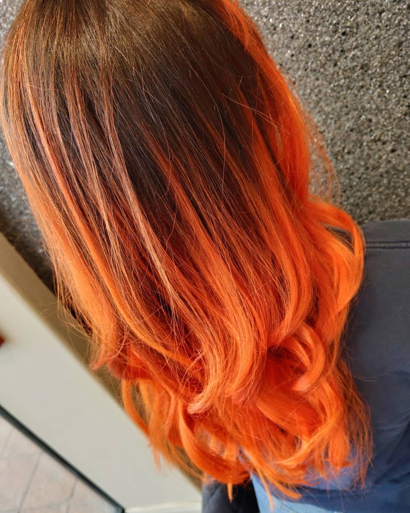 Nightingale Salon 66202