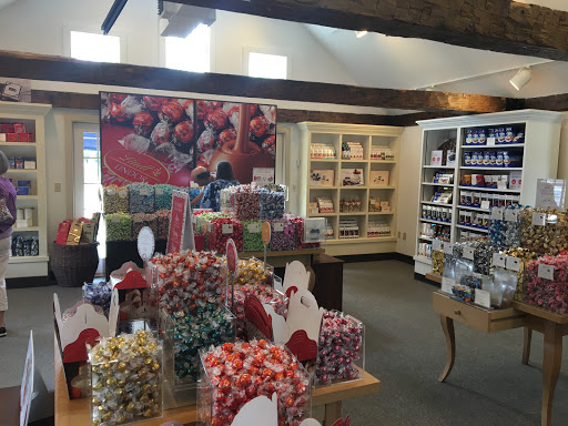 Chocolate Shop «Lindt», reviews and photos, 8 Glen Rd, West Lebanon, NH 03784, USA
