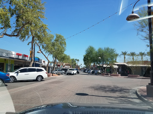 Shopping Mall «Fifth Avenue Shopping District», reviews and photos, 7083 E 5th Ave, Scottsdale, AZ 85251, USA