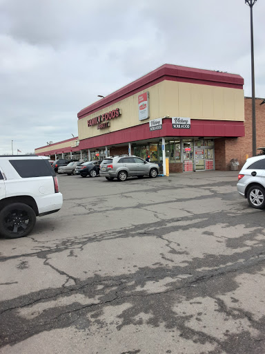 Family Foods Market, 19230 Harper Ave, Harper Woods, MI 48225, USA, 