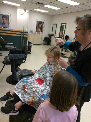 Hair Salon «Great Clips», reviews and photos, 748 NW Washington Blvd, Hamilton, OH 45013, USA