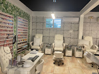 Yoly’s Nails & Pedicure - Photo 1 - Car repair in Aguada, Puerto Rico, Aguadilla