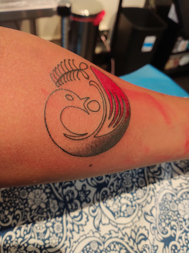 Tattoo Shop «Twisted Heart Tattoo», reviews and photos, 936 N Federal Hwy, Hollywood, FL 33020, USA