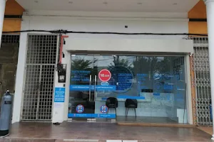 Klinik Pergigian Isha Bukit Pasir image