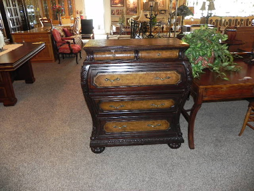 Used Furniture Store «Barrington Resale Shop», reviews and photos, 2214 E Algonquin Rd, Algonquin, IL 60102, USA