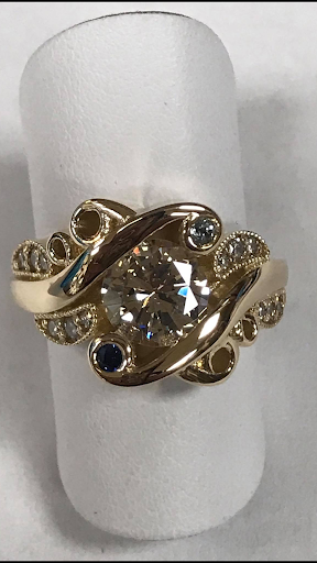 Jewelry Store «Jewelry Connection Inc», reviews and photos, 956 Brookwood Center, Fenton, MO 63026, USA