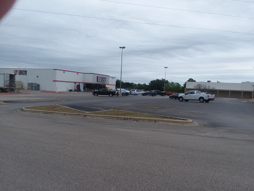 Home Improvement Store «Tractor Supply Co.», reviews and photos, 801 I-35, Georgetown, TX 78626, USA