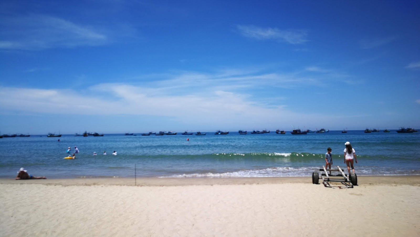 Fotografija Ho Xuan Huong Beach in naselje