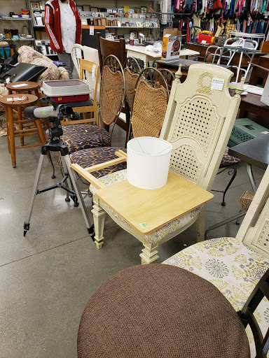 Thrift Store «Goodwill Store & Donation Center», reviews and photos, 5518 Touhy Ave, Skokie, IL 60077, USA