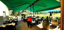 Atmosphère du L’Offset - Restaurant du Golf à Barcelonnette - n°2
