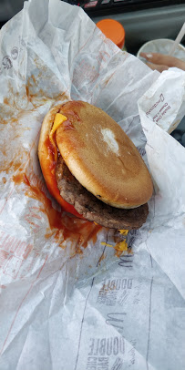 Cheeseburger du Restauration rapide McDonald's Les Mureaux - n°5
