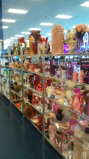 Thrift Store «Goodwill West Palm Beach/Gulfstream Super Store & Donation Center», reviews and photos