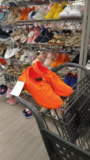 Clothing Store «Burlington Coat Factory», reviews and photos, 5766 Buford Hwy NE, Doraville, GA 30340, USA