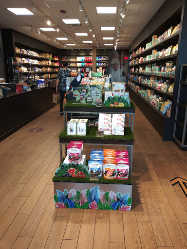 Outlet Mall «Tanger Outlet Riverhead», reviews and photos, 200 Tanger Mall Dr, Riverhead, NY 11901, USA