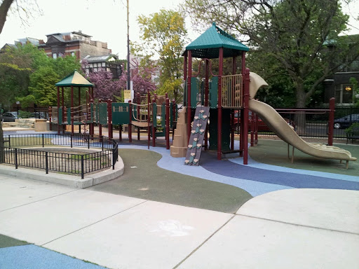 Park «Adams Playground Park», reviews and photos, 1919 N Seminary Ave, Chicago, IL 60614, USA