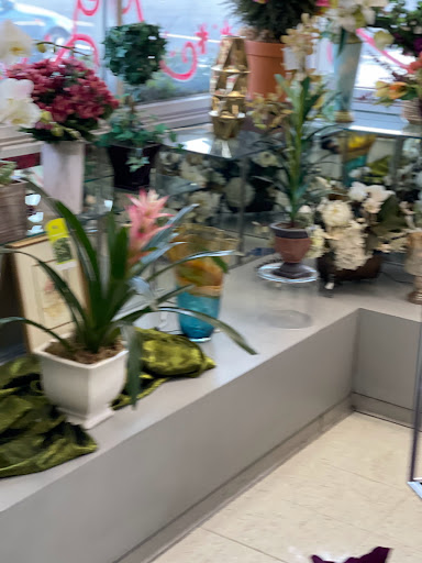Florist «Cittis Florist», reviews and photos, 3100 Stevens Creek Blvd, San Jose, CA 95117, USA
