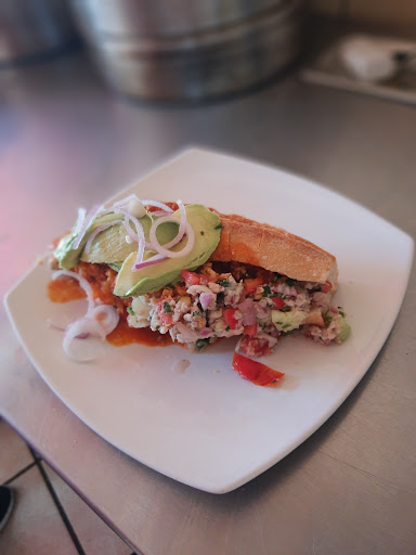 El Chino Mariscos Y Tortas Ahogadas