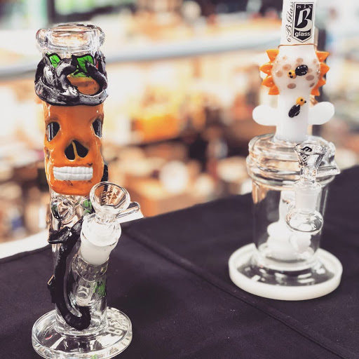 Tobacco Shop «Stardust Smoke Shop», reviews and photos, 8011 Archibald Ave, Rancho Cucamonga, CA 91730, USA