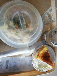 Photo n°3 de Cora Cafeteria à Dole ()