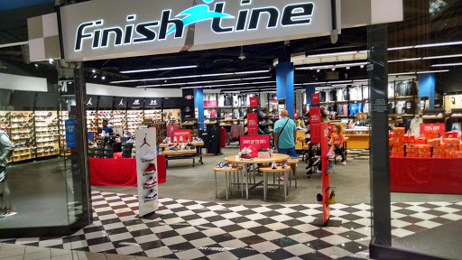 Shopping Mall «Stratford Square Mall», reviews and photos, 152 Stratford Dr, Bloomingdale, IL 60108, USA