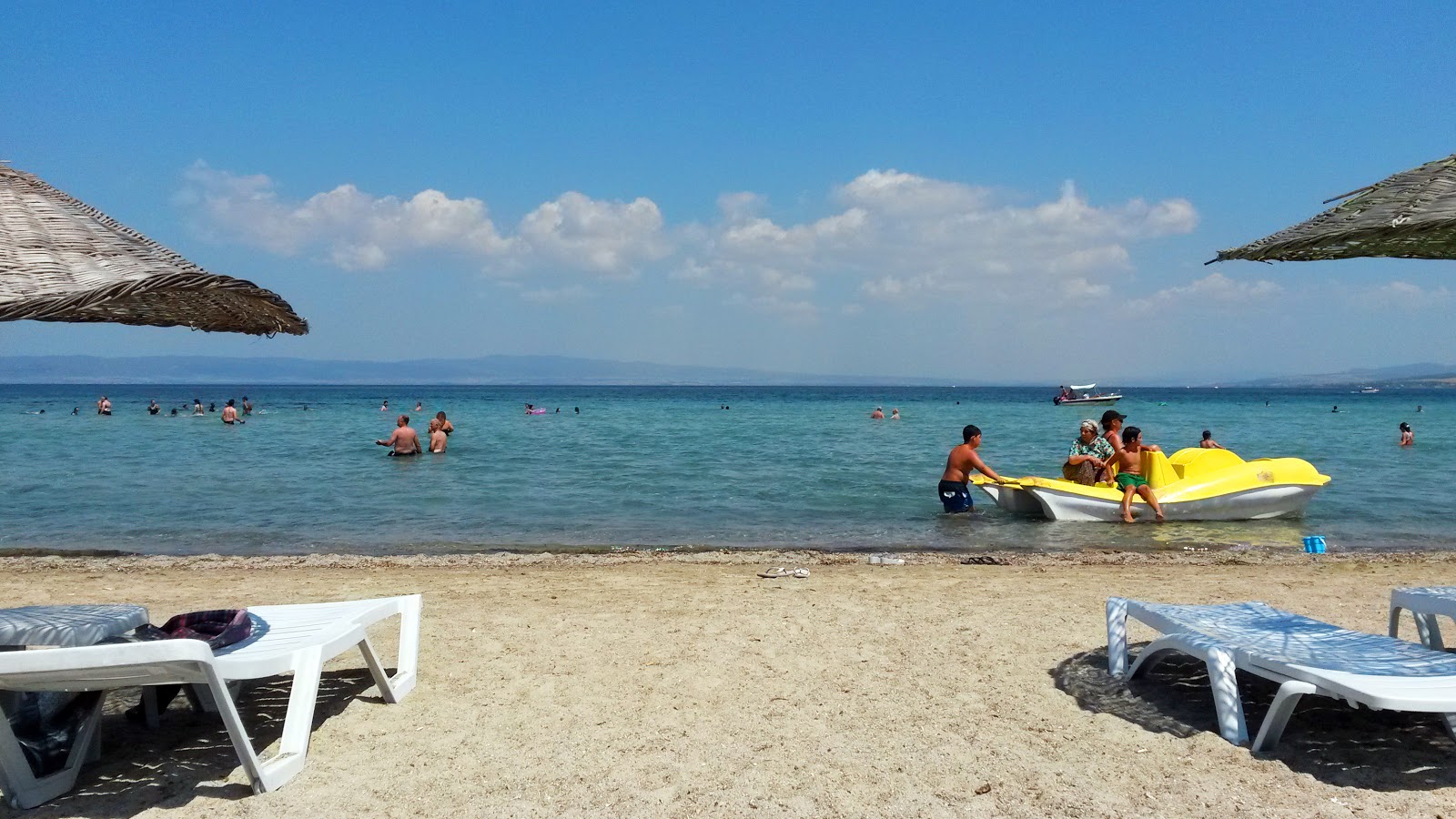 Photo of Bolayir beach and the settlement