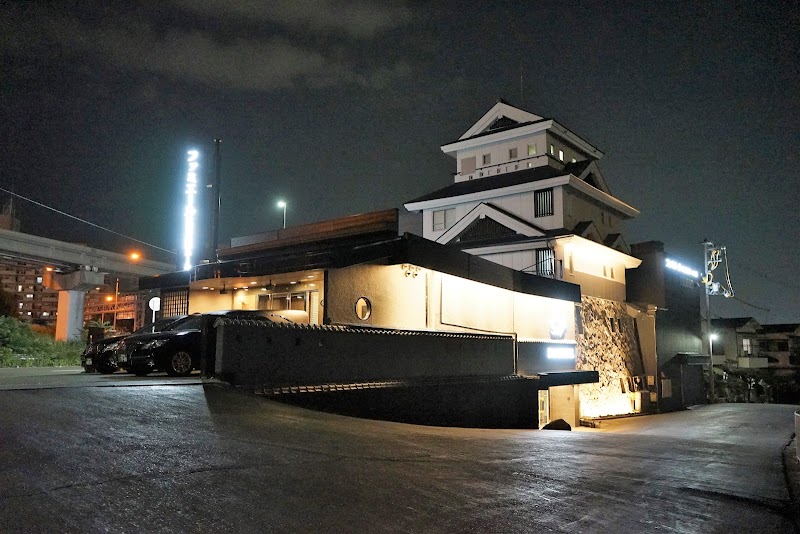 ファミエール吹田家族葬ホール本館