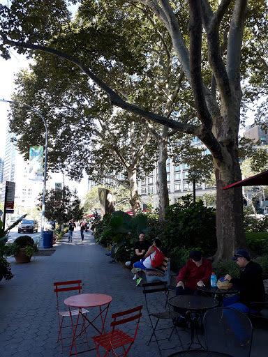 Park «Bushwick Inlet Park», reviews and photos, Kent Ave, Brooklyn, NY 11249, USA