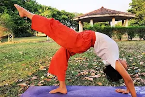 lini's Yoga image