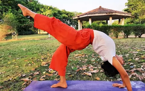 lini's Yoga image