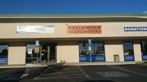Southern Oregon Goodwill Retail Store, 1249 Plaza Blvd a, Central Point, OR 97502, Thrift Store
