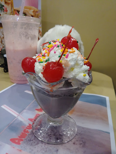 American Restaurant «Newport Creamery», reviews and photos, 1256 Warwick Ave, Warwick, RI 02888, USA