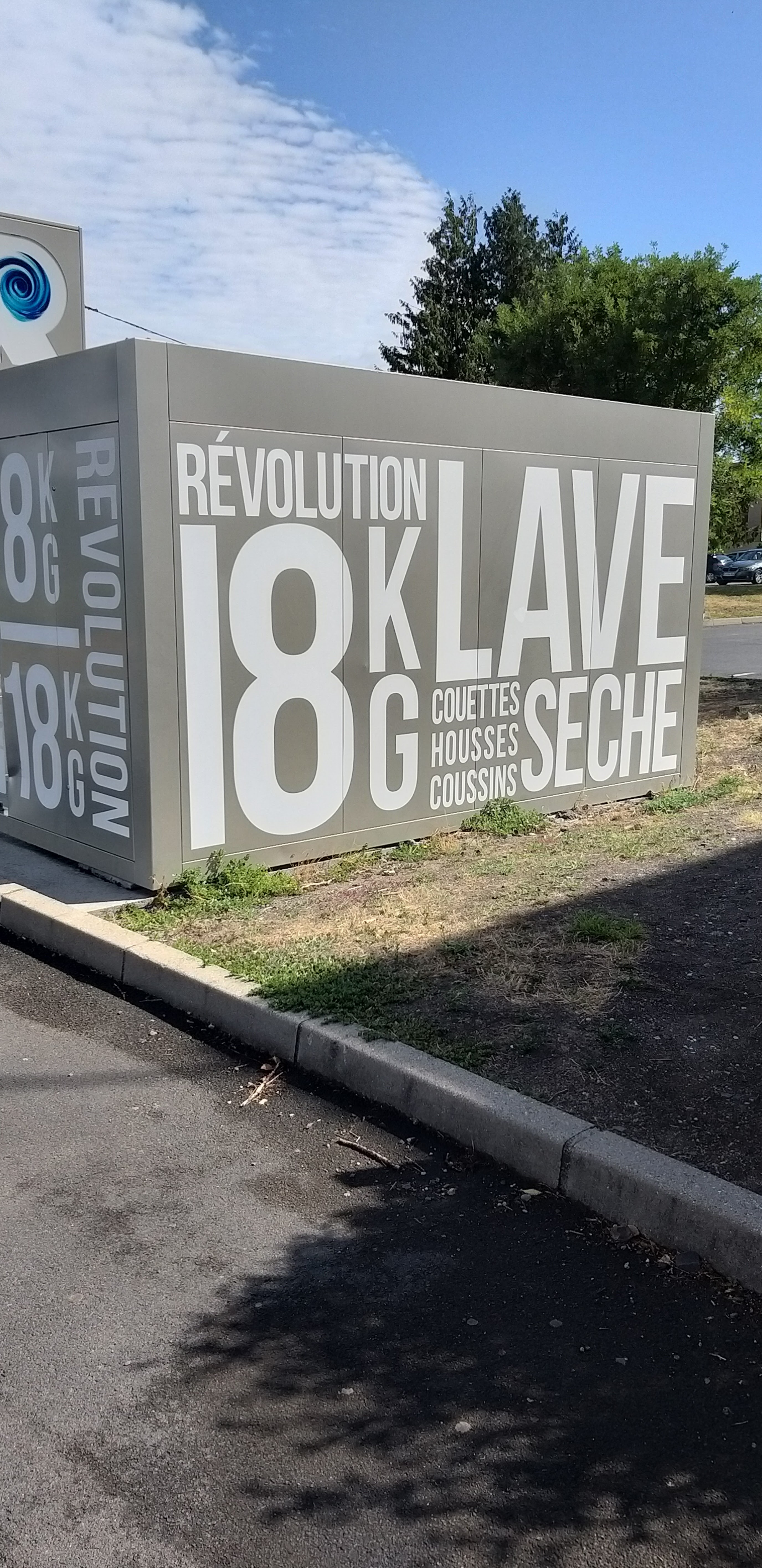 Photo n° 34 de l'avis de unmecdesannees80. fait le 24/05/2018 à 20:17