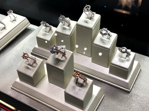 Jewelry Store «Toner Jewelers», reviews and photos, 6285 W 135th St, Overland Park, KS 66223, USA