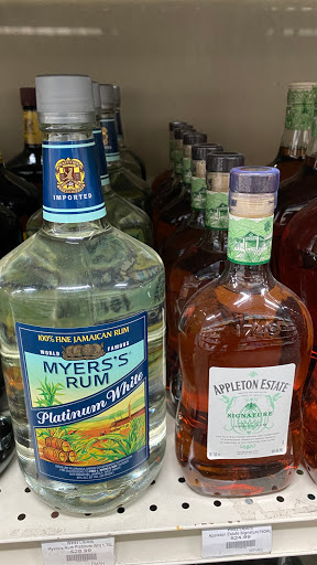 Liquor Store «Weiss Liquors Inc», reviews and photos, 824 Main St, Nashville, TN 37206, USA