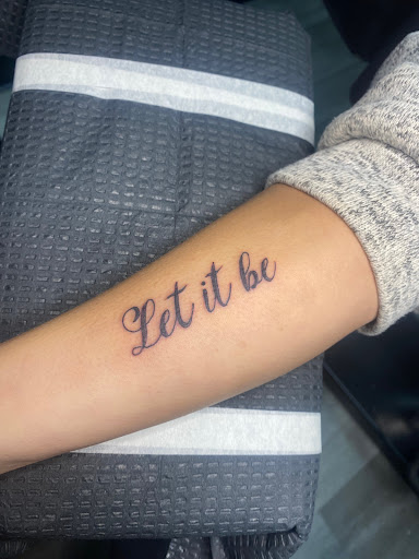 Explore mens finger tattoos ideas, creative tattoo ideas in Peoria, available at Modern Ink Tattoo