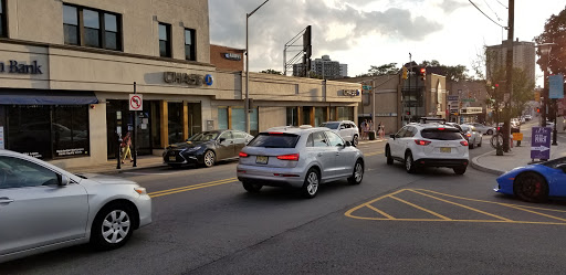 Shopping Mall «Oaktree Mall Shopping Center», reviews and photos, 2024 Center Ave n, Fort Lee, NJ 07024, USA