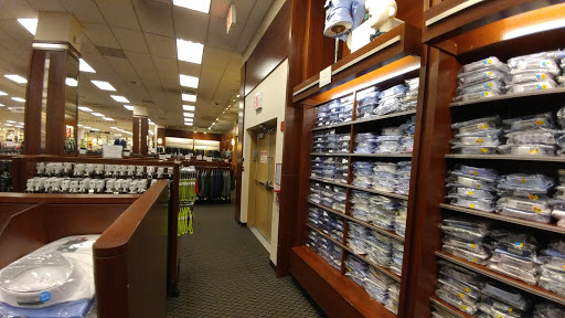 Department Store «Century 21 Department Store», reviews and photos, 61-35 Junction Blvd, Rego Park, NY 11374, USA