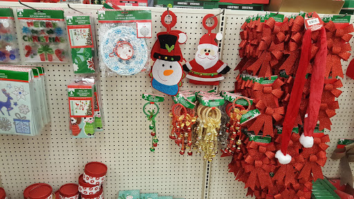 Dollar Store «Dollar Tree», reviews and photos, 2007 Broadway St c, Yankton, SD 57078, USA