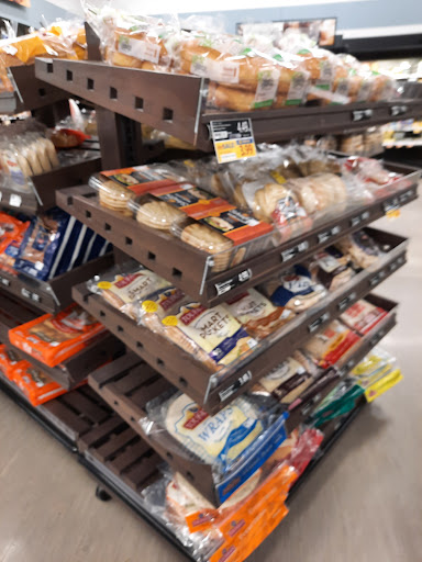 Grocery Store «Food Lion», reviews and photos, 6 Washington St, Cambridge, MD 21613, USA