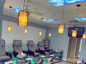 Lee Nails & Spa