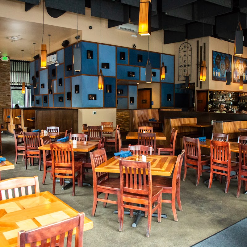Azul Restaurant & Lounge