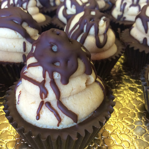 Dessert Shop «Devour Desserts», reviews and photos, 671 Bridgeton Pike, Mantua Township, NJ 08051, USA