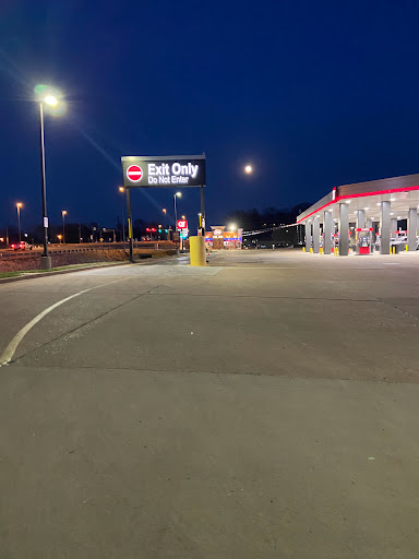 Gas Station «QuikTrip», reviews and photos, 850 McNutt St, Herculaneum, MO 63048, USA