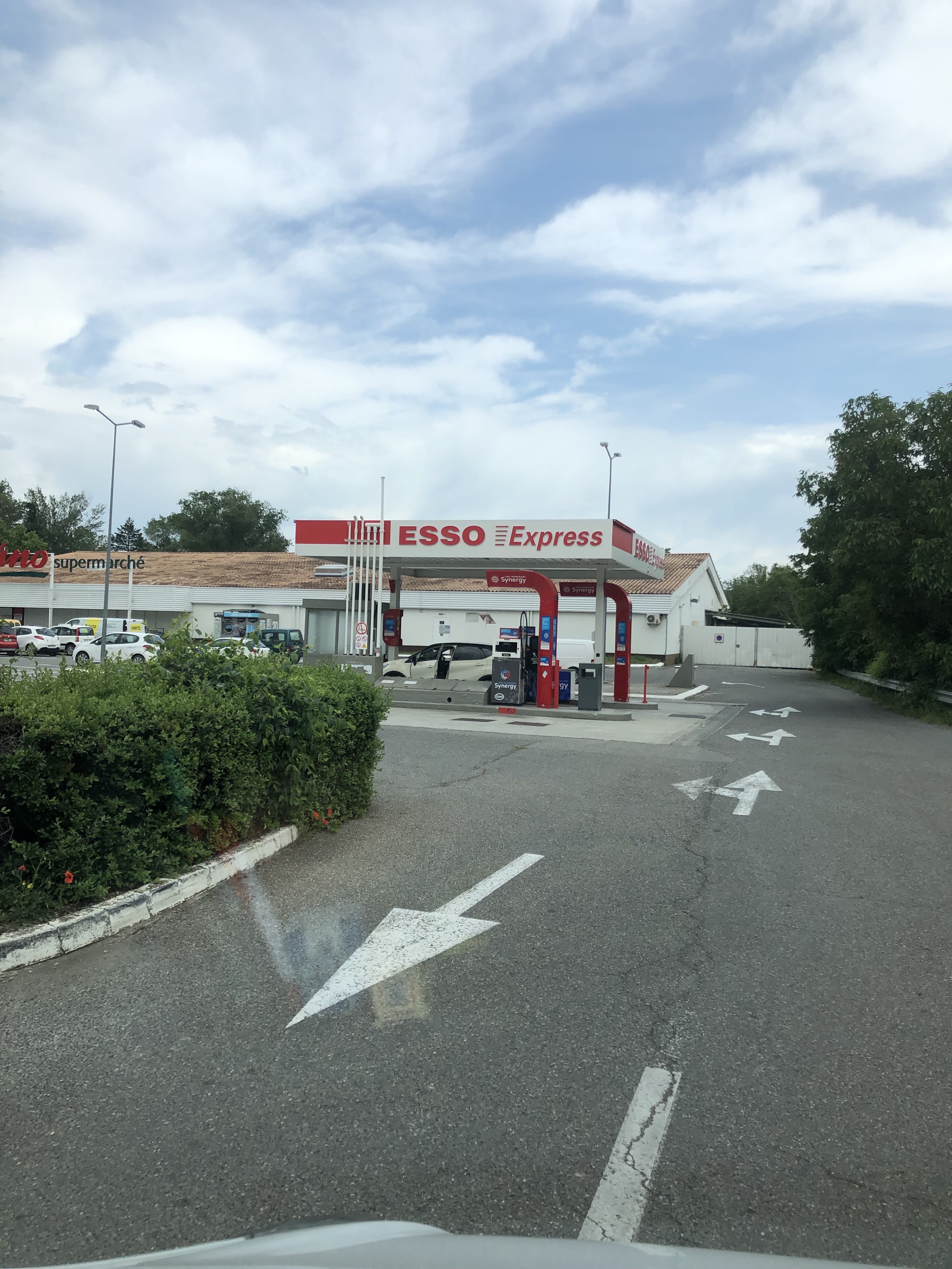 Photo n° 1 de l'avis de Yevhen.o fait le 30/05/2023 à 13:37